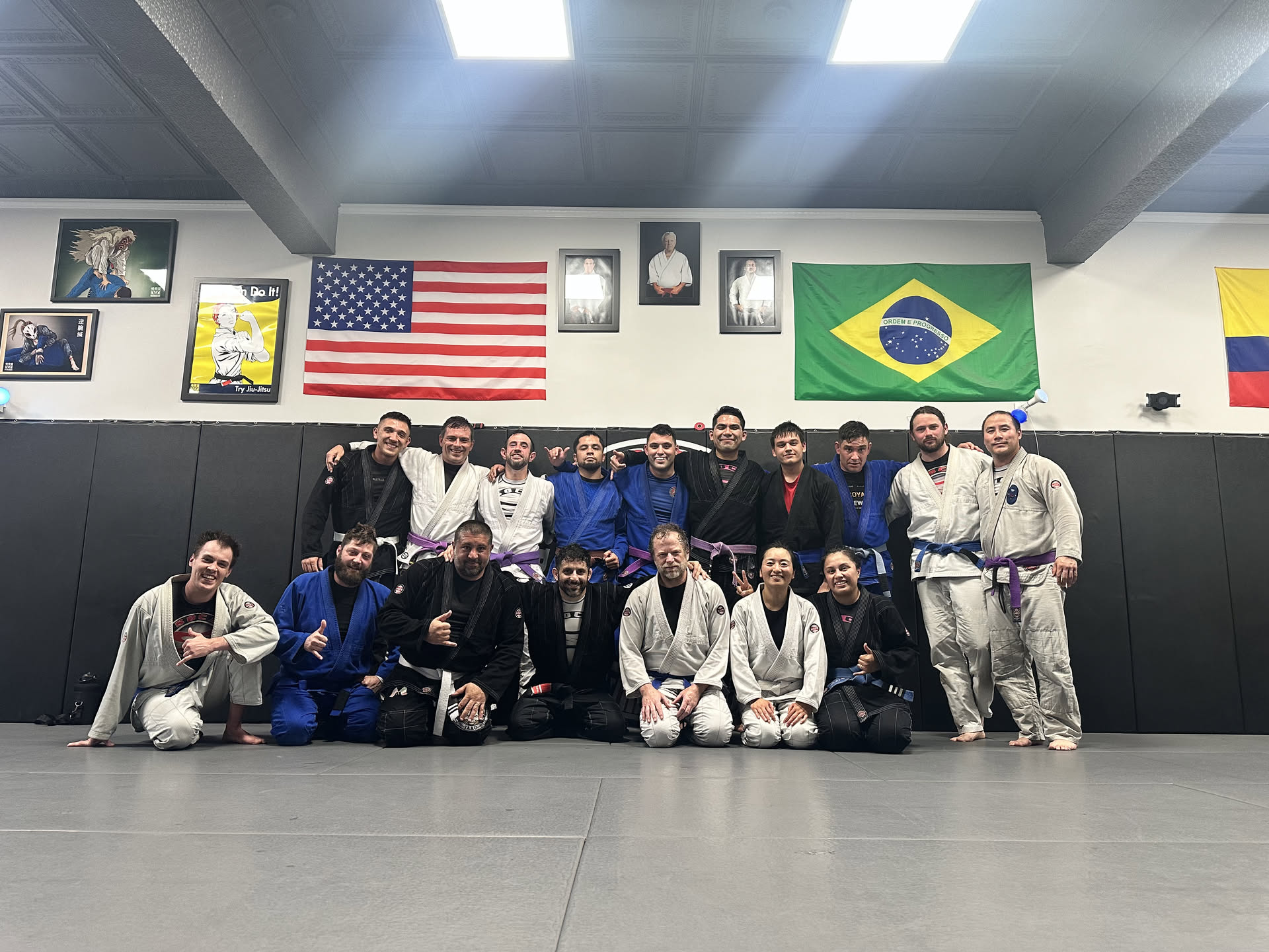 Professor Jonnathan Armijos — Another packed class